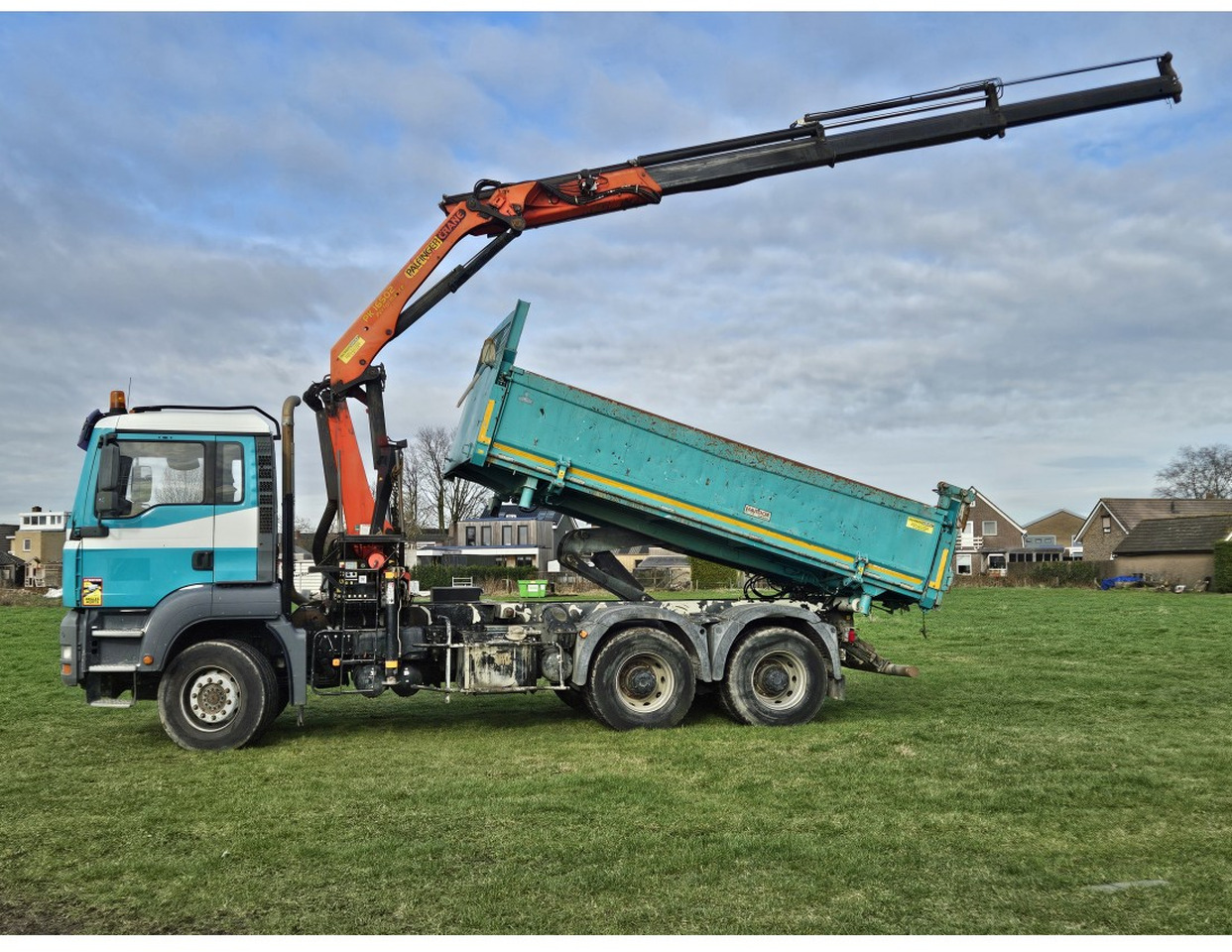 MAN TGA 33.360 TIPPER 3 SIDE CRANE PALFINGER 16502 *REMOTE CONTROL - 덤프트럭 : 사진 3 MAN TGA 33.360 TIPPER 3 SIDE CRANE PALFINGER 16502 *REMOTE CONTROL - 덤프트럭 : 사진 3