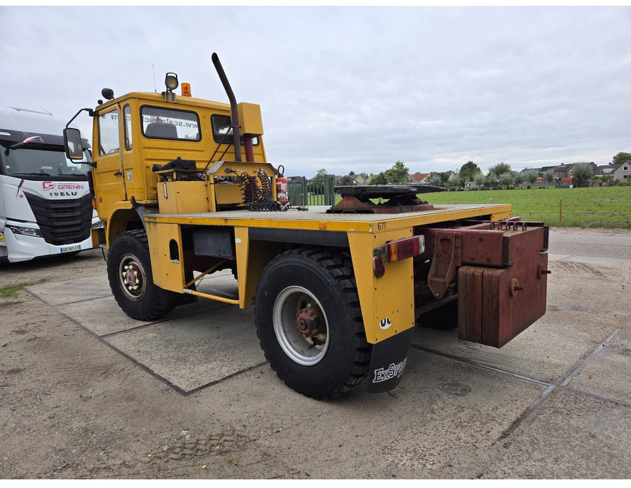 RENAULT M170 4x4 TRACTOR UNIT FULL SPRING SUSPENSION VERY LOW MILEAGE - 트랙터 유닛 : 사진 4 RENAULT M170 4x4 TRACTOR UNIT FULL SPRING SUSPENSION VERY LOW MILEAGE - 트랙터 유닛 : 사진 4