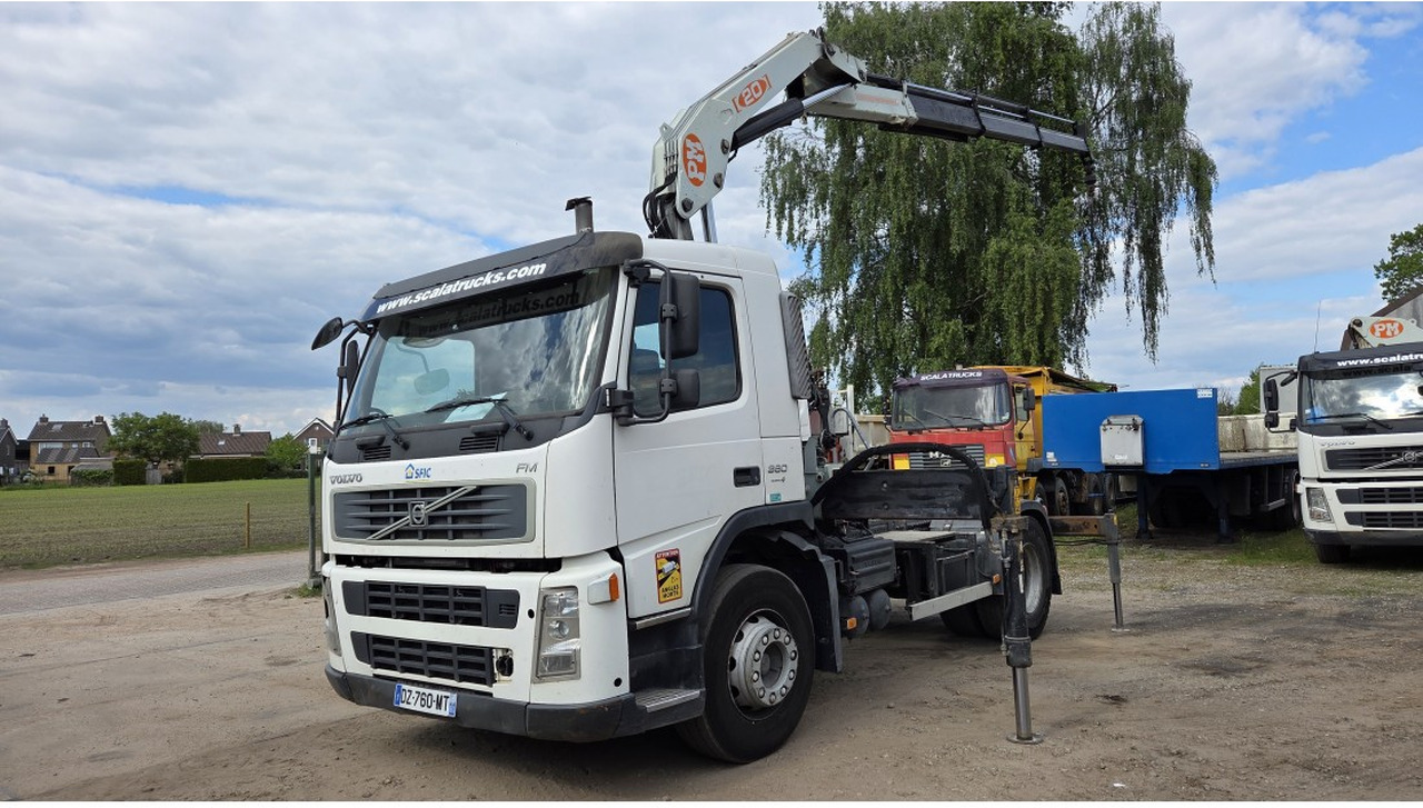 VOLVO FM 360 4X2 EURO 3 TRACTOR UNIT CRANE PM 20T MANUAL GEARBOX - 트랙터 유닛 : 사진 1 VOLVO FM 360 4X2 EURO 3 TRACTOR UNIT CRANE PM 20T MANUAL GEARBOX - 트랙터 유닛 : 사진 1