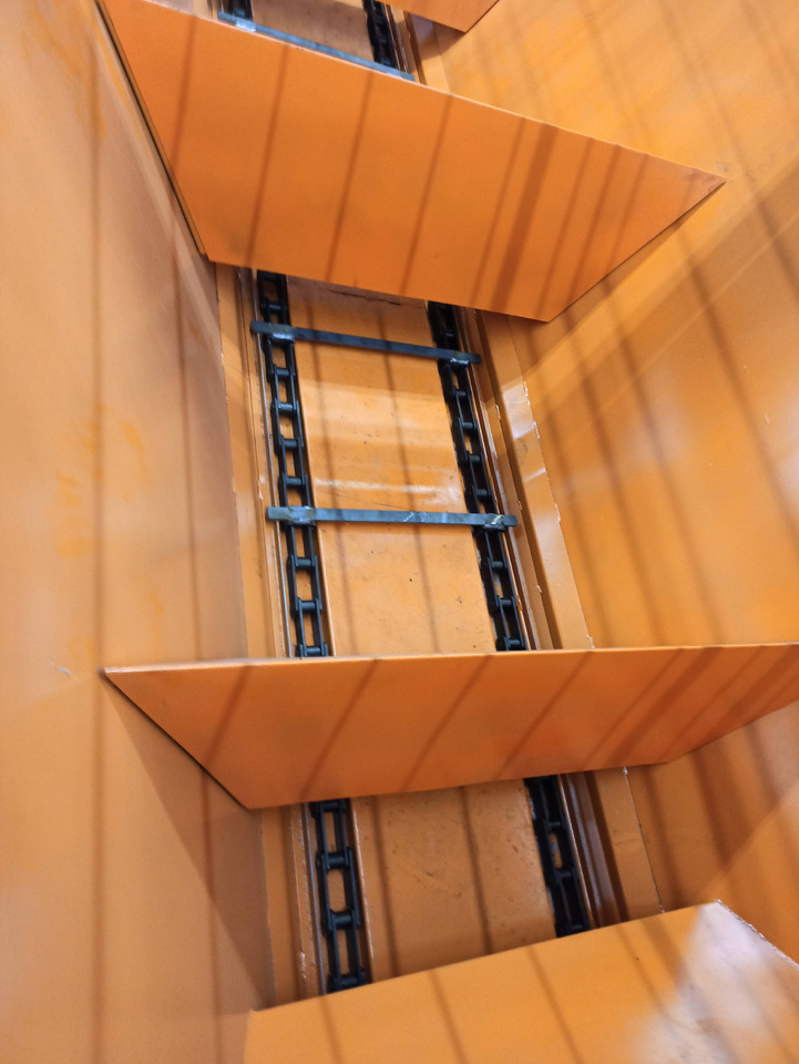 TICAB Sand and Salt Spreader,6/9mᵌ,9/12t of sand,Manufaсturer - 지자체/ 특수 차량 : 사진 4 TICAB Sand and Salt Spreader,6/9mᵌ,9/12t of sand,Manufaсturer - 지자체/ 특수 차량 : 사진 4