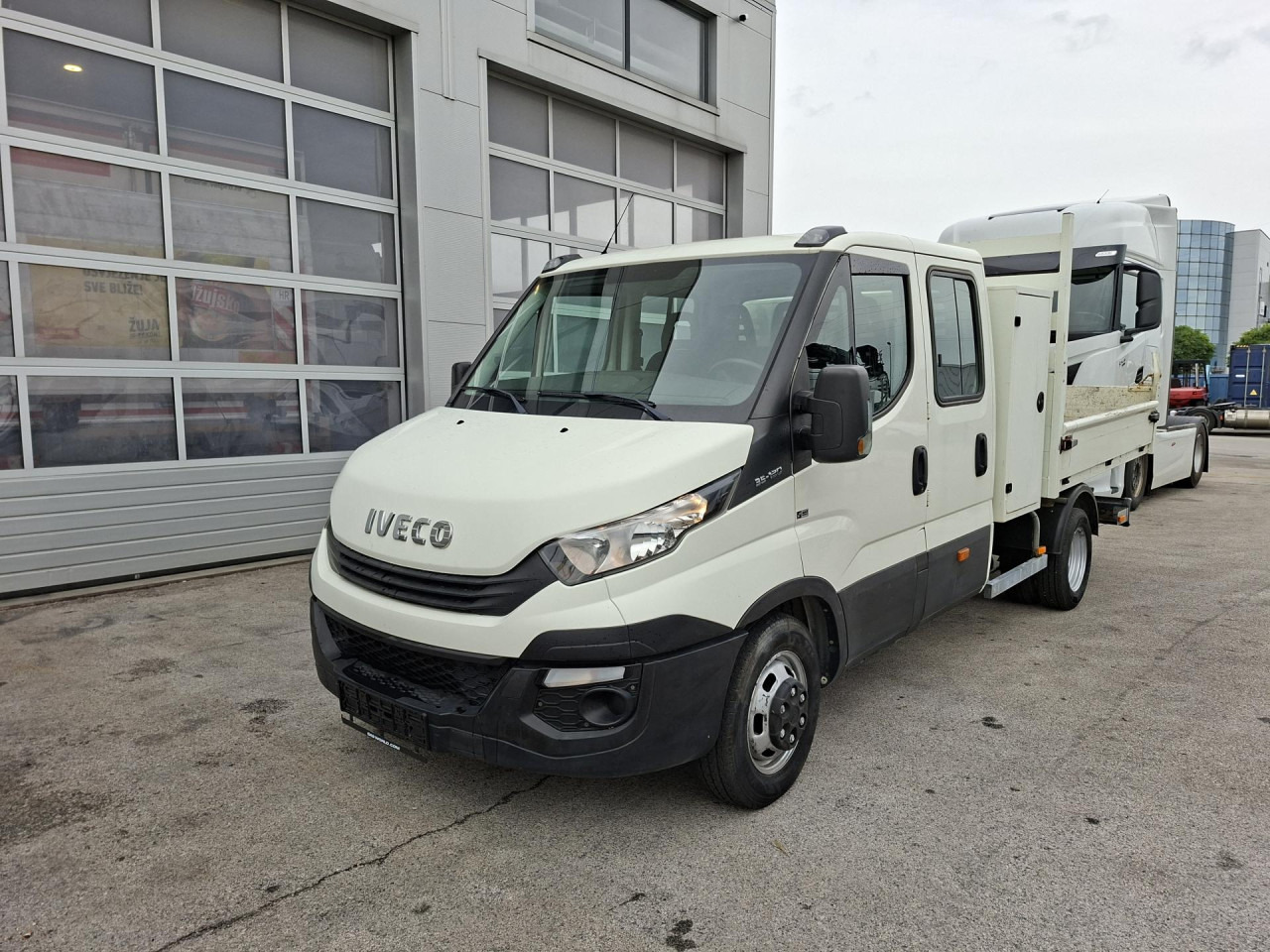 IVECO Daily 35C12D - 덤프 밴, 콤비 밴 : 사진 1 IVECO Daily 35C12D - 덤프 밴, 콤비 밴 : 사진 1