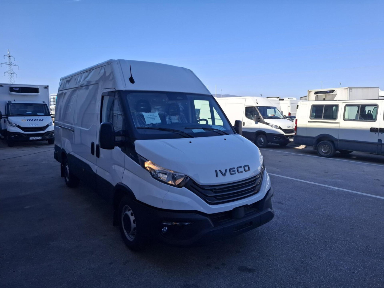IVECO Daily 35S14V - 승합차 : 사진 2 IVECO Daily 35S14V - 승합차 : 사진 2