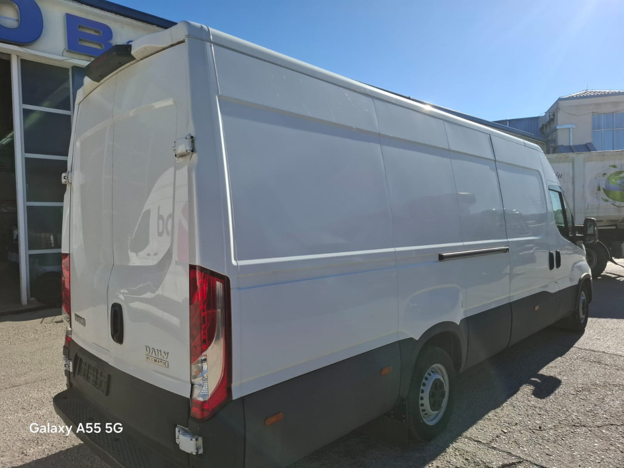 IVECO Daily 35S16V - 승합차 : 사진 4 IVECO Daily 35S16V - 승합차 : 사진 4