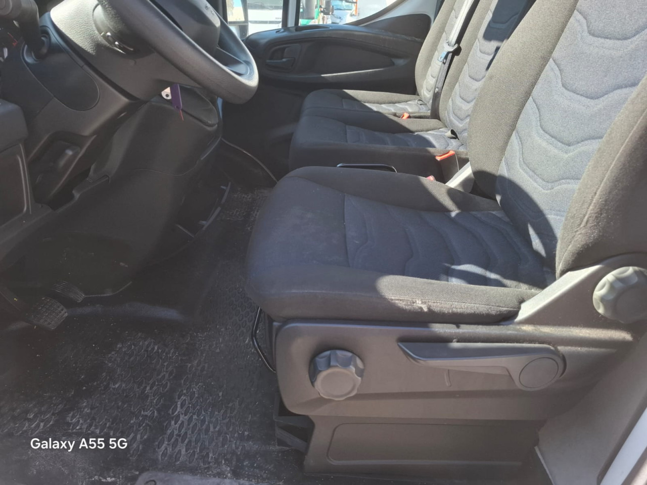 IVECO Daily 35S16V - 승합차 : 사진 5 IVECO Daily 35S16V - 승합차 : 사진 5