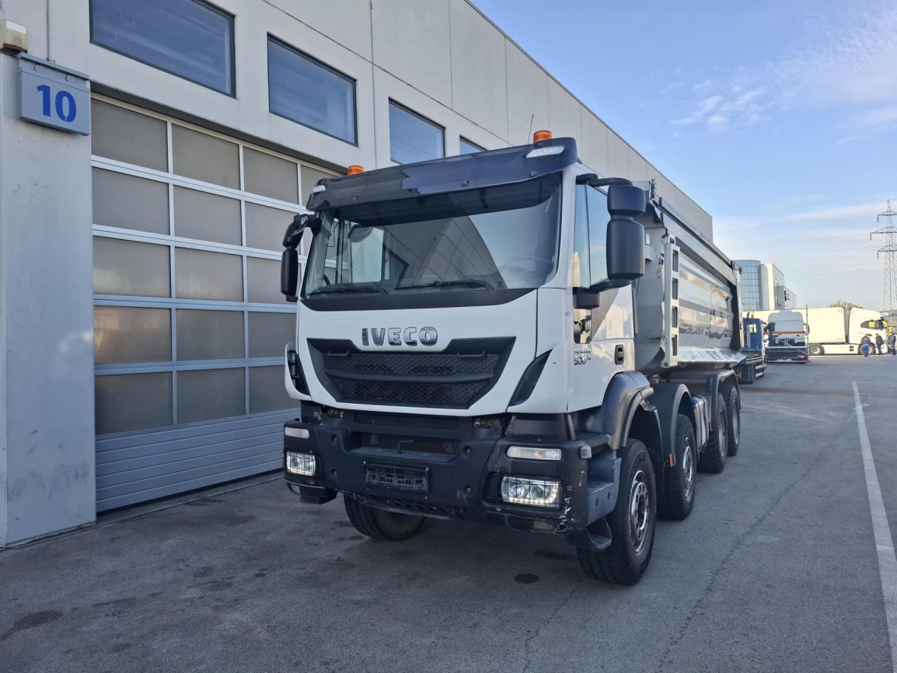 IVECO Trakker AD410T50 - 덤프트럭 : 사진 1 IVECO Trakker AD410T50 - 덤프트럭 : 사진 1