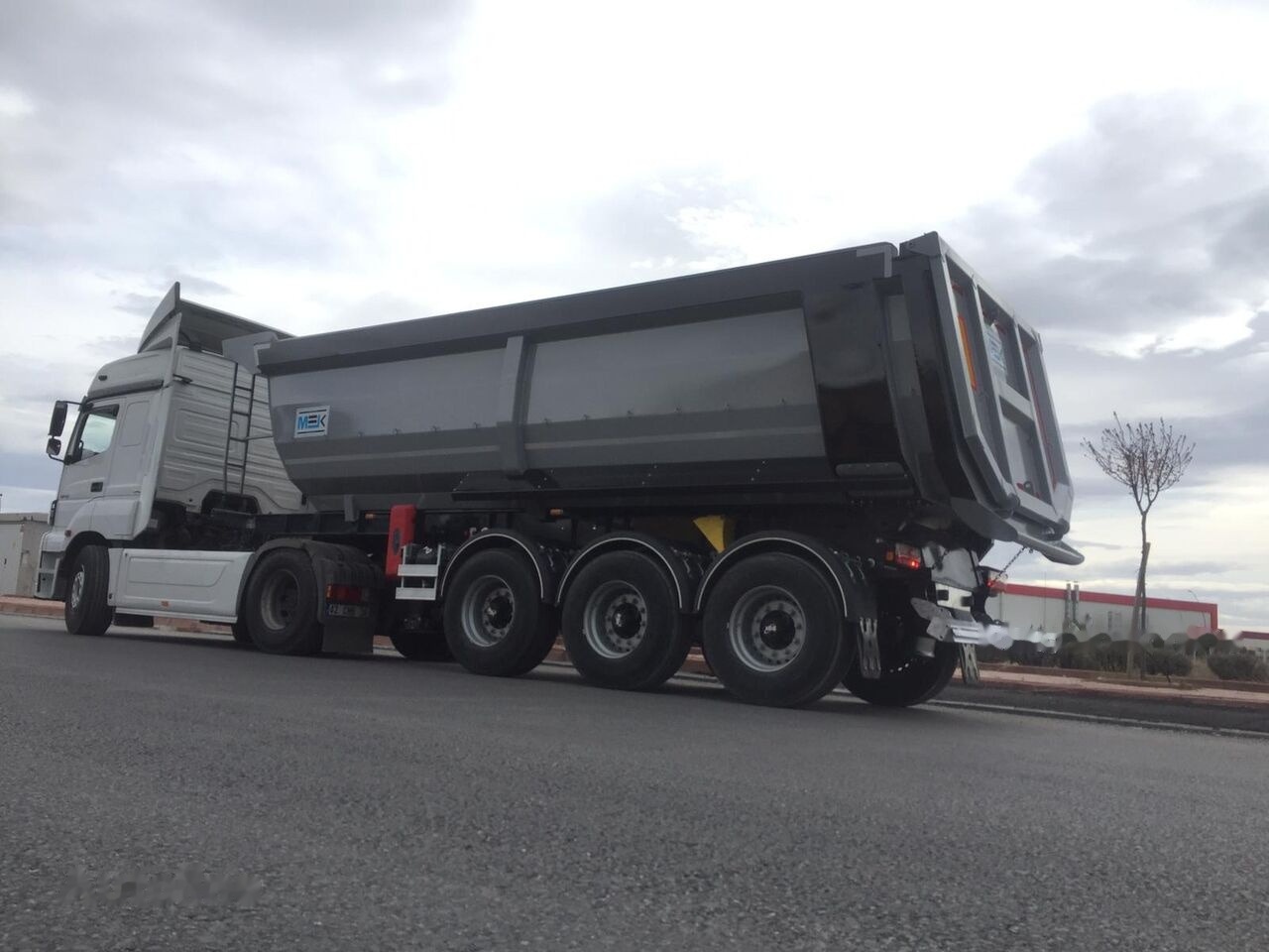 Scorpion Trailer SCORPION TRAILER NEW 3 AXLE TIPPER SEMI TRAILER (MANUFACTURER COMPANY) - 덤프 세미 트레일러 : 사진 1 Scorpion Trailer SCORPION TRAILER NEW 3 AXLE TIPPER SEMI TRAILER (MANUFACTURER COMPANY) - 덤프 세미 트레일러 : 사진 1