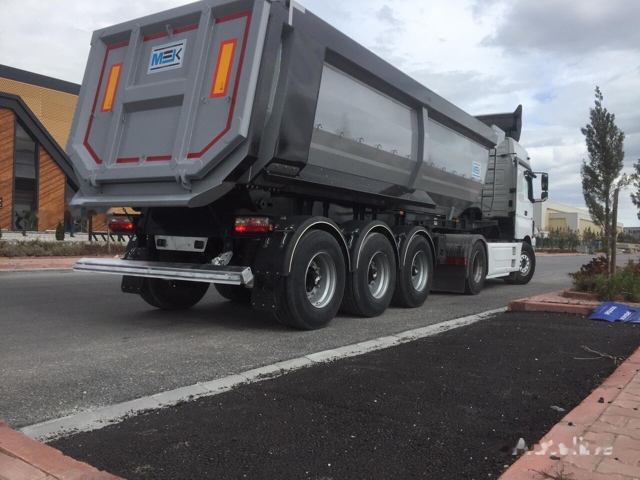 Scorpion Trailer SCORPION TRAILER NEW 3 AXLE TIPPER SEMI TRAILER (MANUFACTURER COMPANY) - 덤프 세미 트레일러 : 사진 2 Scorpion Trailer SCORPION TRAILER NEW 3 AXLE TIPPER SEMI TRAILER (MANUFACTURER COMPANY) - 덤프 세미 트레일러 : 사진 2