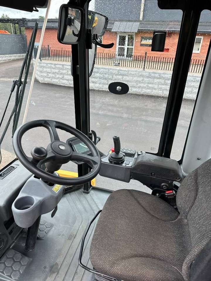 CAT CS 76 B - 로드 롤러 : 사진 4 CAT CS 76 B - 로드 롤러 : 사진 4