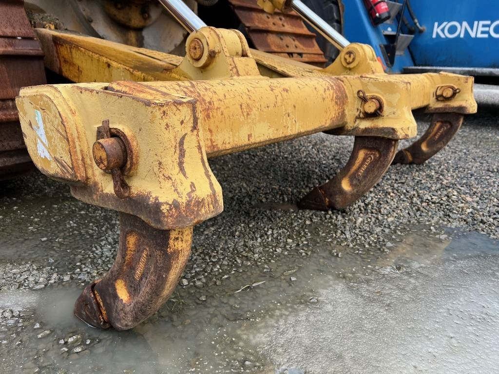 CAT D5N ripper - 리퍼 건설기계 용 : 사진 2 CAT D5N ripper - 리퍼 건설기계 용 : 사진 2