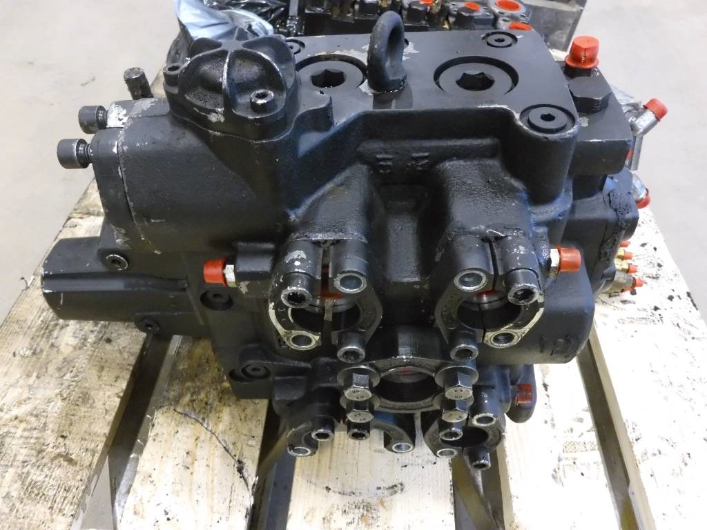 Volvo L180 HL Ventilpaket, 15015928  - 유압 건설기계 용 : 사진 1 Volvo L180 HL Ventilpaket, 15015928  - 유압 건설기계 용 : 사진 1
