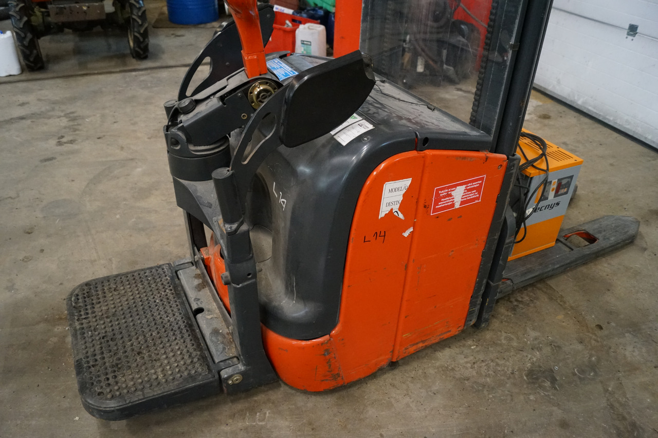 LINDE L14ap - 스태커 : 사진 2 LINDE L14ap - 스태커 : 사진 2