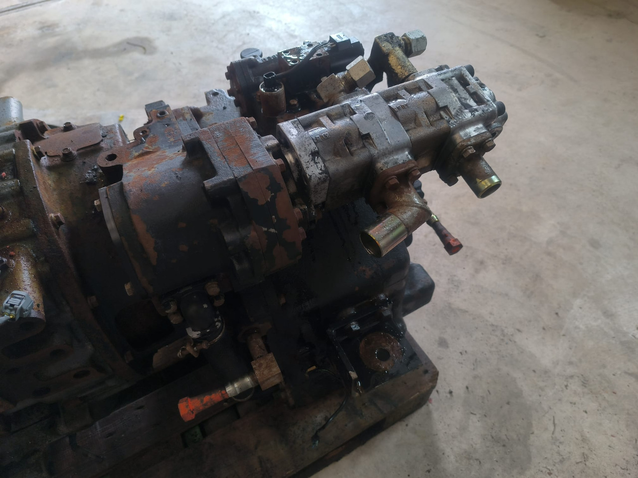 NISSAN TCM l1f6f70y - 기어박스 및 부품 : 사진 3 NISSAN TCM l1f6f70y - 기어박스 및 부품 : 사진 3