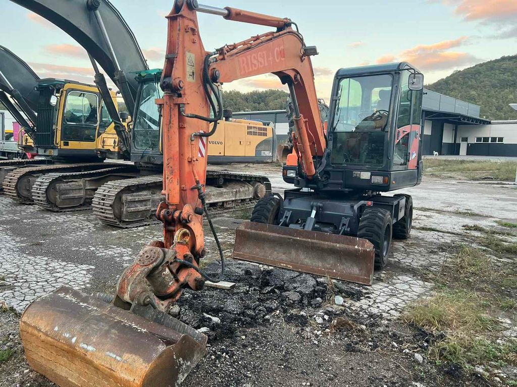Doosan S55W-V Plus, 4800hours - 휠 굴삭기 : 사진 1 Doosan S55W-V Plus, 4800hours - 휠 굴삭기 : 사진 1