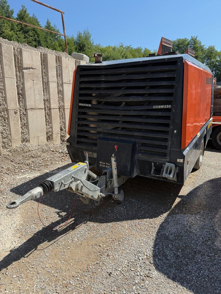 Kaeser M250 Kompressor, Anhänger trailer, 14bar - 공기 압축기 : 사진 1 Kaeser M250 Kompressor, Anhänger trailer, 14bar - 공기 압축기 : 사진 1