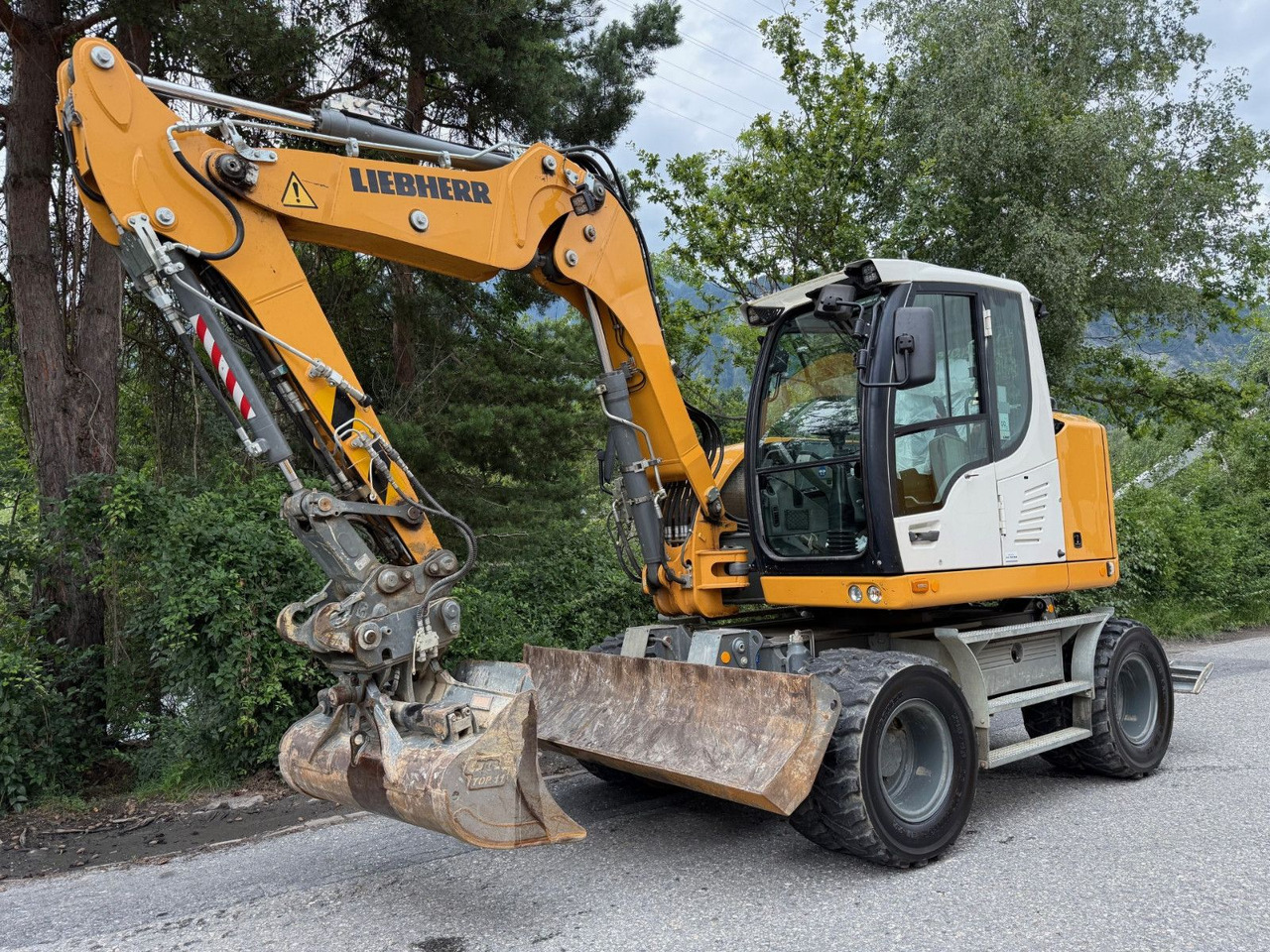 Liebherr A910 Compact Litronic,4 Schaufeln,Schnellwechsle - 휠 굴삭기 : 사진 4 Liebherr A910 Compact Litronic,4 Schaufeln,Schnellwechsle - 휠 굴삭기 : 사진 4
