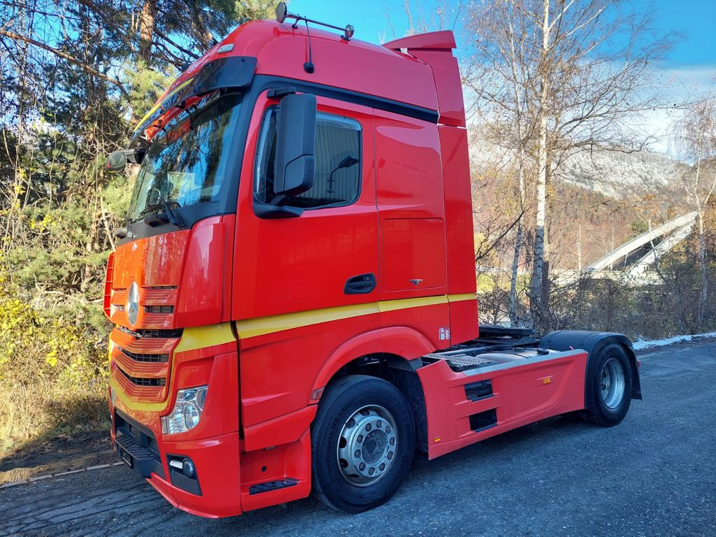 Mercedes-Benz Actros 1845 4x2, E6, Retarder, Schubbodenhydraul Mercedes-Benz Actros 1845 4x2, E6, Retarder, Schubbodenhydraul - 트랙터 유닛 : 사진 3 Mercedes-Benz Actros 1845 4x2, E6, Retarder, Schubbodenhydraul Mercedes-Benz Actros 1845 4x2, E6, Retarder, Schubbodenhydraul - 트랙터 유닛 : 사진 3