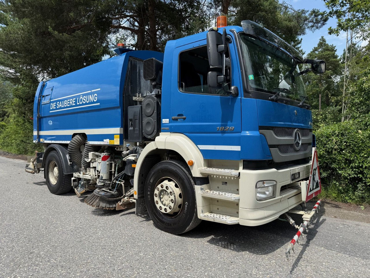 Mercedes-Benz Axor 1829 4x2, E5, EPS, RHD, Faun Kehrmaschine - 거리 청소 차량 : 사진 3 Mercedes-Benz Axor 1829 4x2, E5, EPS, RHD, Faun Kehrmaschine - 거리 청소 차량 : 사진 3