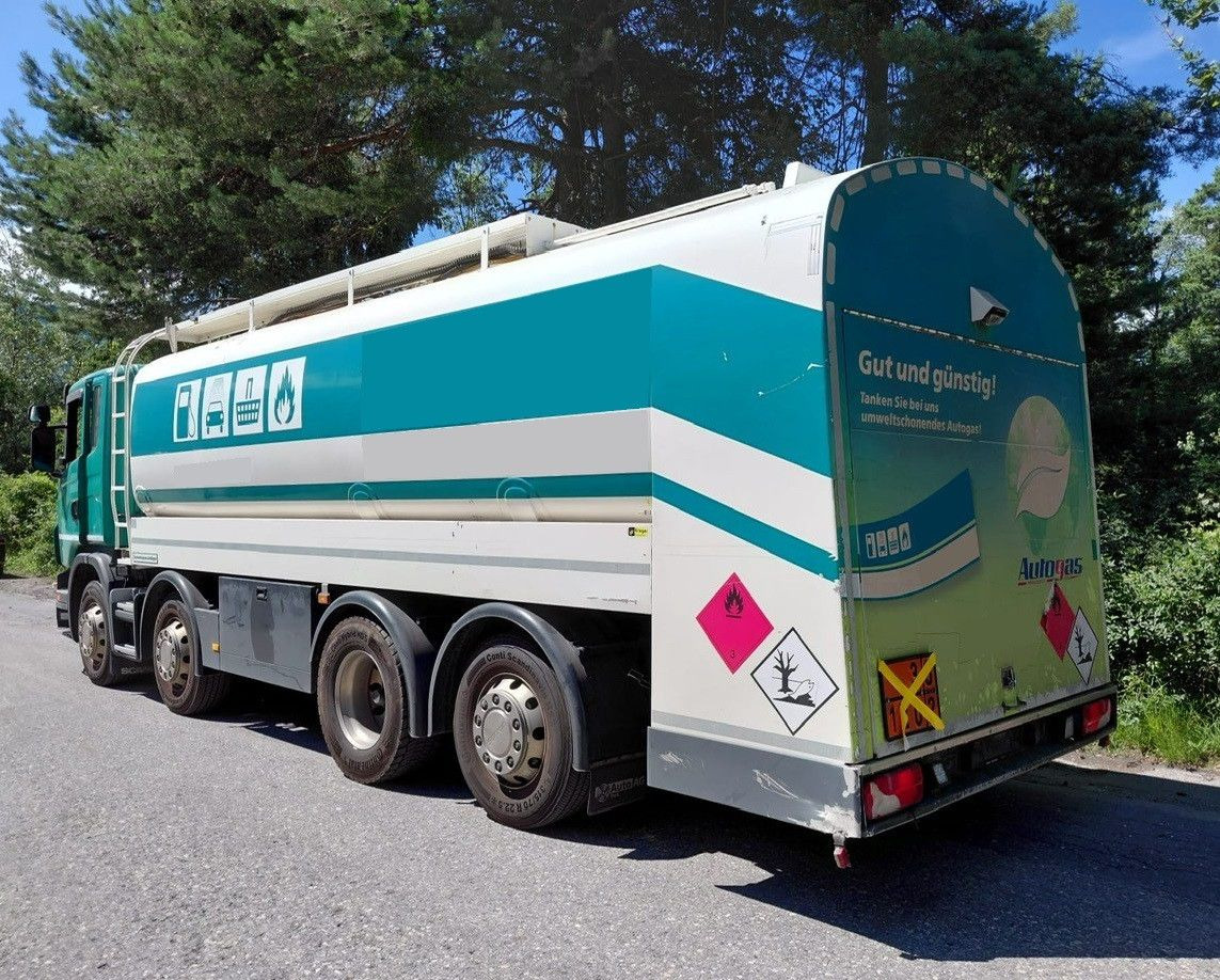 Scania G440 8x2, E5, Schwingenschloegel, 2 Kammern, ADR - 유조트럭 : 사진 5 Scania G440 8x2, E5, Schwingenschloegel, 2 Kammern, ADR - 유조트럭 : 사진 5