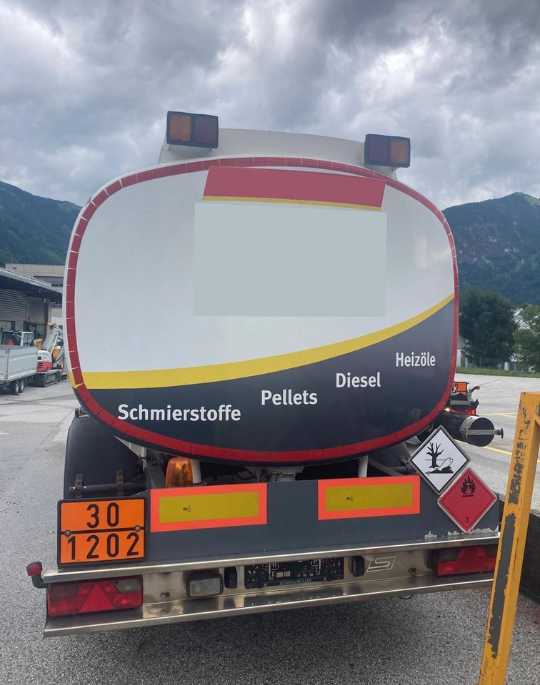 Schwarzmüller Schwingenschlögel, ADR, 3 Kammern, Fuel+Diesel - 유조 트레일러 : 사진 3 Schwarzmüller Schwingenschlögel, ADR, 3 Kammern, Fuel+Diesel - 유조 트레일러 : 사진 3