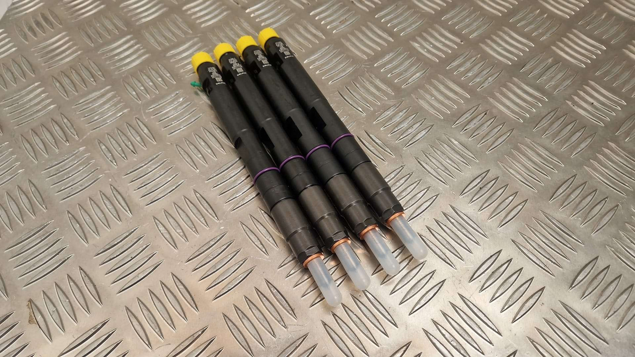 JCB 320/06828 injector set of 4 Delphi 129kw injectors - 엔진 및 부품 건설기계 용 : 사진 2 JCB 320/06828 injector set of 4 Delphi 129kw injectors - 엔진 및 부품 건설기계 용 : 사진 2