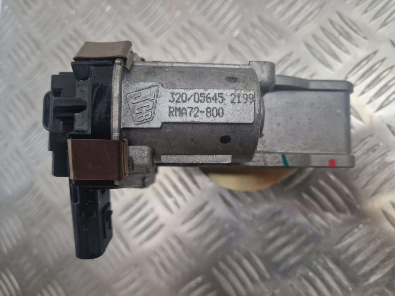 JCB hitachi throttle 320/05645 RMA72-800 - 엔진 및 부품 건설기계 용 : 사진 2 JCB hitachi throttle 320/05645 RMA72-800 - 엔진 및 부품 건설기계 용 : 사진 2