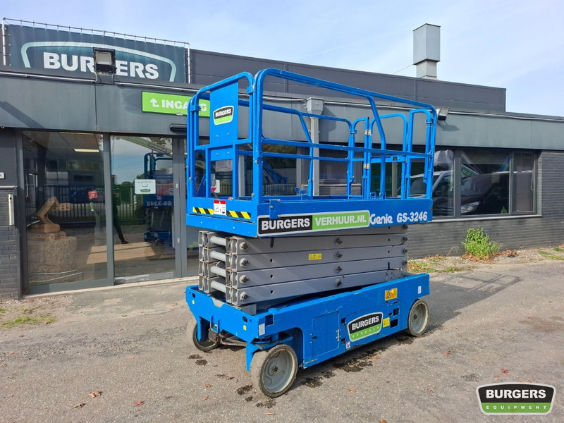 Genie GS3246 Nieuwe accus + lader - 시저 리프트 : 사진 1 Genie GS3246 Nieuwe accus + lader - 시저 리프트 : 사진 1