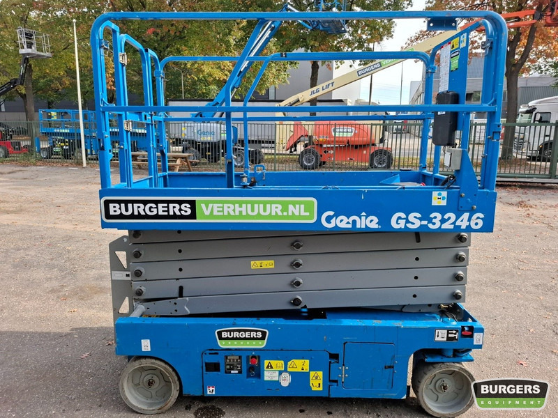 Genie GS3246 Nieuwe accus + lader - 시저 리프트 : 사진 5 Genie GS3246 Nieuwe accus + lader - 시저 리프트 : 사진 5