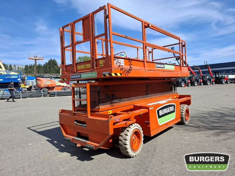 HOLLANDLIFT Q135 EL18 - 시저 리프트 : 사진 3 HOLLANDLIFT Q135 EL18 - 시저 리프트 : 사진 3