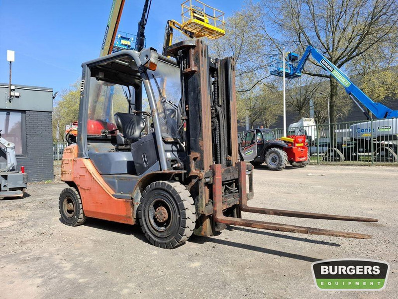 Toyota 02-8FGF20 - LPG 지게차 : 사진 2 Toyota 02-8FGF20 - LPG 지게차 : 사진 2