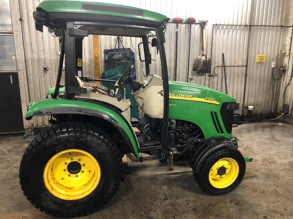 John Deere 3720 Dismantled: only spare parts - 지자체 트랙터 : 사진 2 John Deere 3720 Dismantled: only spare parts - 지자체 트랙터 : 사진 2