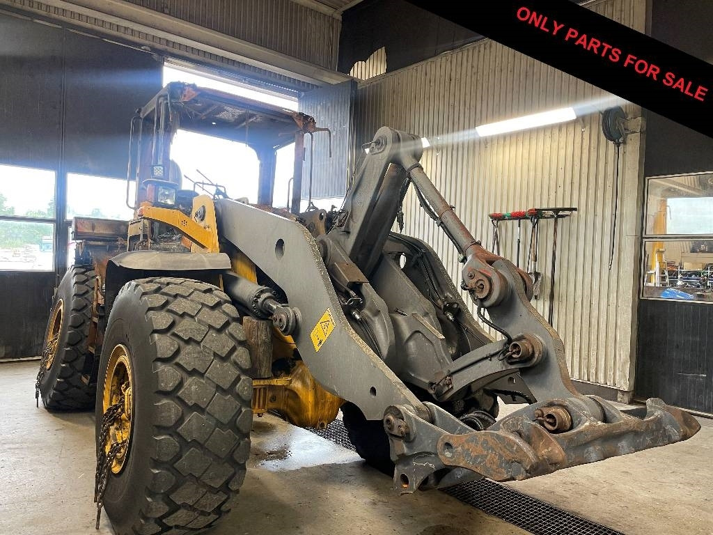 Volvo L 120 F Dismantled: only spare parts - 휠 로더 : 사진 1 Volvo L 120 F Dismantled: only spare parts - 휠 로더 : 사진 1
