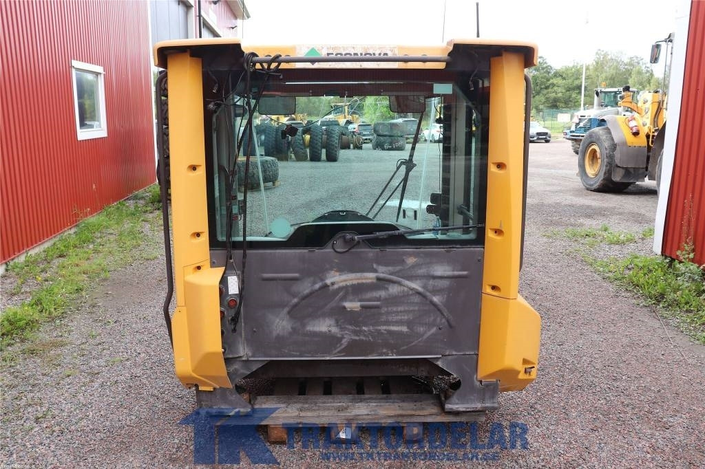 Volvo L 180 F - 운전실 건설기계 용 : 사진 3 Volvo L 180 F - 운전실 건설기계 용 : 사진 3