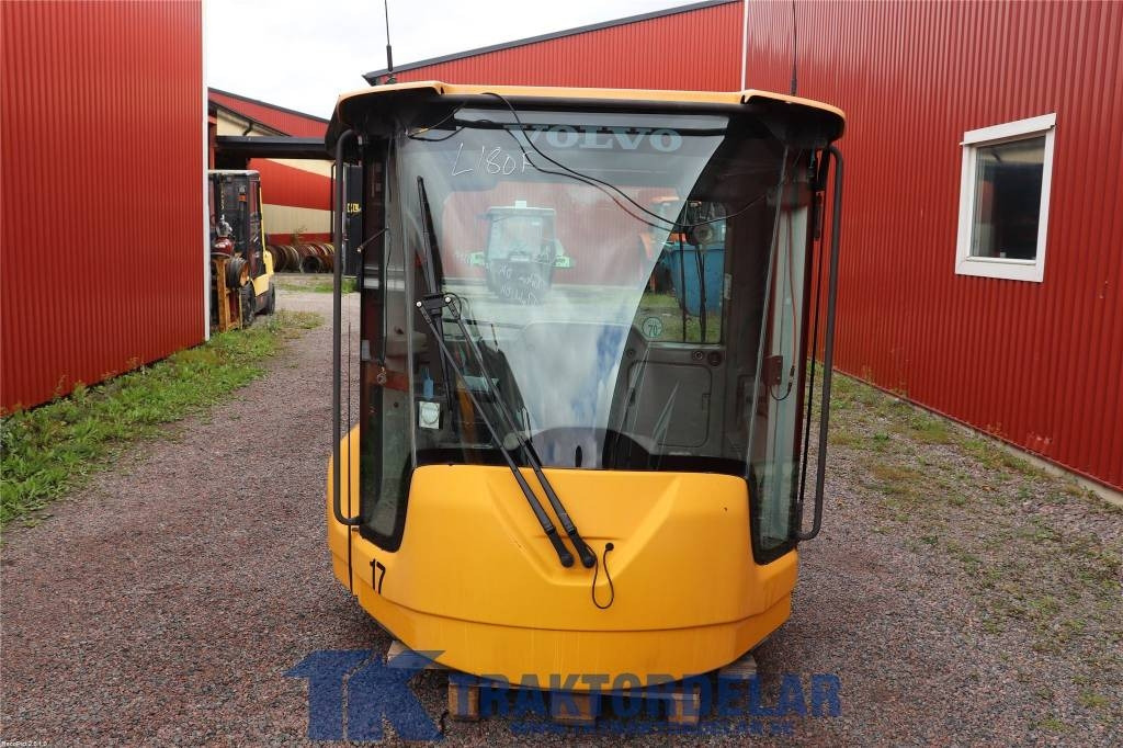 Volvo L 180 F - 운전실 건설기계 용 : 사진 1 Volvo L 180 F - 운전실 건설기계 용 : 사진 1