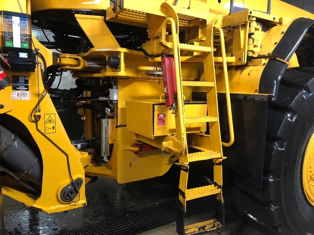 Volvo L 350 F Dismantled for parts - 휠 로더 : 사진 4 Volvo L 350 F Dismantled for parts - 휠 로더 : 사진 4