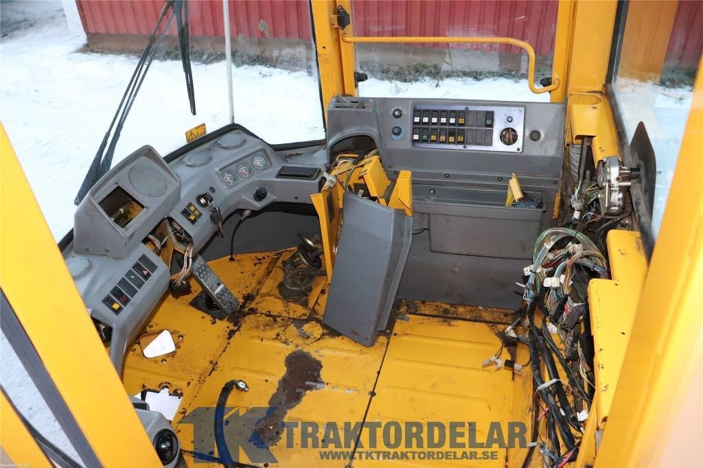 Volvo L50 C - 운전실 건설기계 용 : 사진 5 Volvo L50 C - 운전실 건설기계 용 : 사진 5