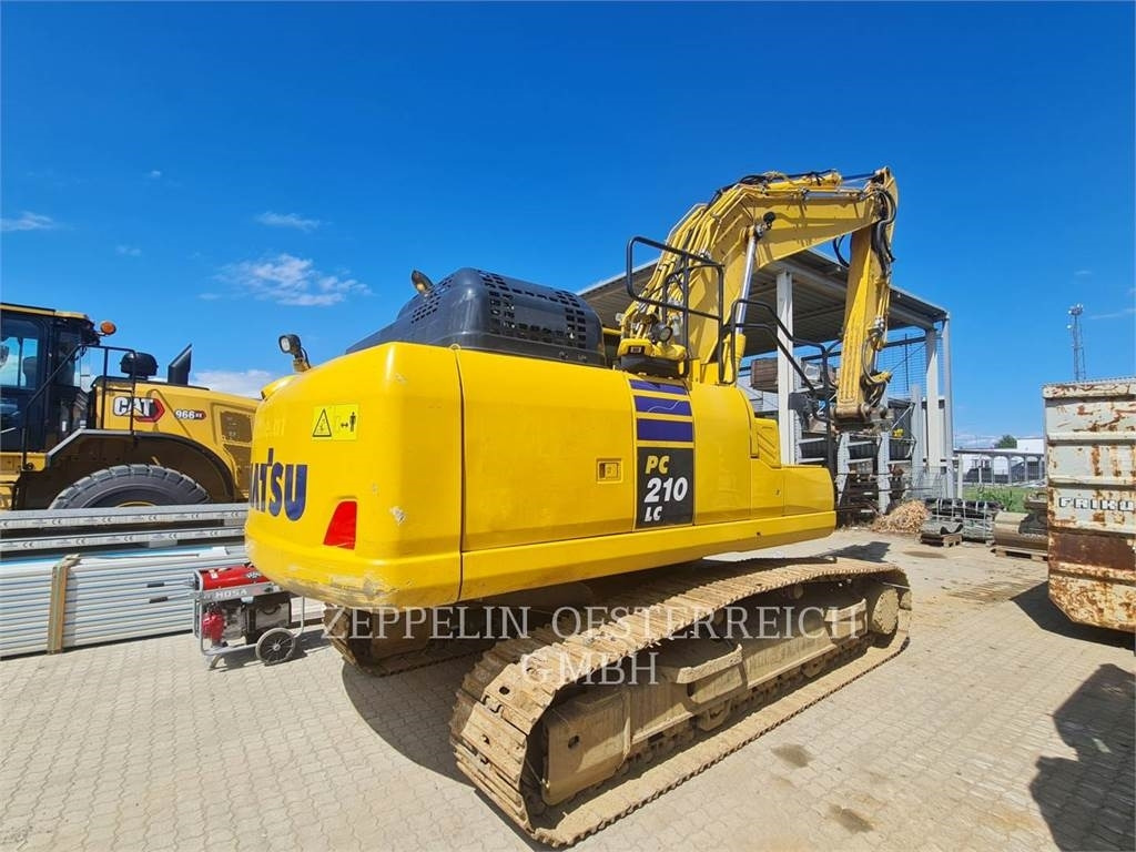 Komatsu PC210LC-11EQ - 크롤러 굴삭기 : 사진 2 Komatsu PC210LC-11EQ - 크롤러 굴삭기 : 사진 2
