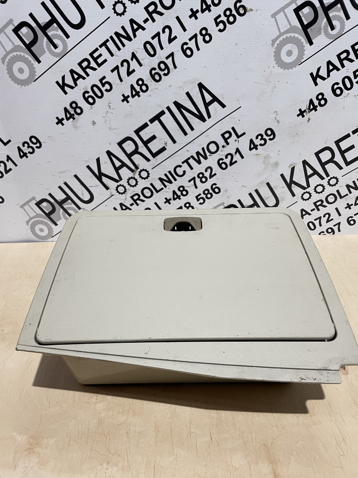 John Deere 6920S - schowek L153749 - 운전실 및 내부 농업용 기계 용 : 사진 1 John Deere 6920S - schowek L153749 - 운전실 및 내부 농업용 기계 용 : 사진 1