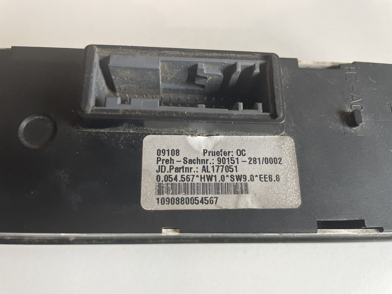 John Deere 6x30 7x30 - sterownik panel klimatyzacji AL177051 AL200050 - 운전실 및 내부 농업용 기계 용 : 사진 2 John Deere 6x30 7x30 - sterownik panel klimatyzacji AL177051 AL200050 - 운전실 및 내부 농업용 기계 용 : 사진 2