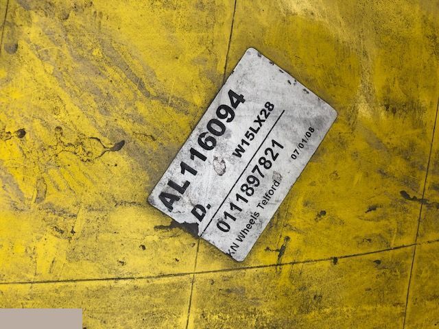 John Deere - Felga 15x28 - 림 농업용 기계 용 : 사진 3 John Deere - Felga 15x28 - 림 농업용 기계 용 : 사진 3