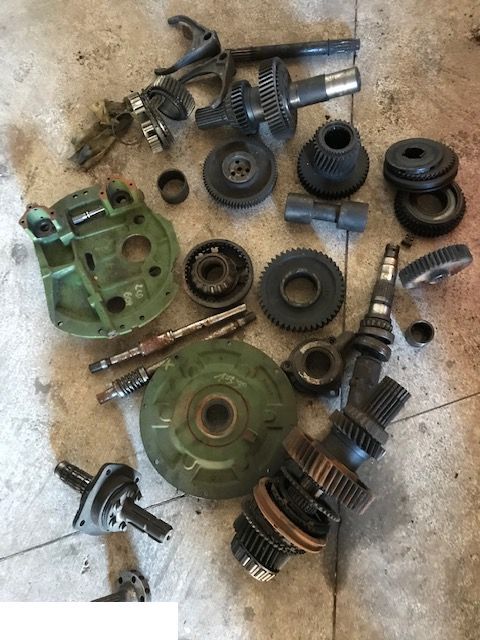 Massey Ferguson 6499 - Obudowa WOM - 변속기 장궤형 트랙터 용 : 사진 4 Massey Ferguson 6499 - Obudowa WOM - 변속기 장궤형 트랙터 용 : 사진 4