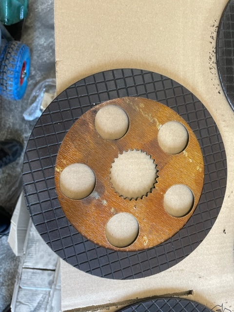 Valtra t140 - t190 tarcze hamulcowe - 브레이크 디스크 농업용 기계 용 : 사진 2 Valtra t140 - t190 tarcze hamulcowe - 브레이크 디스크 농업용 기계 용 : 사진 2