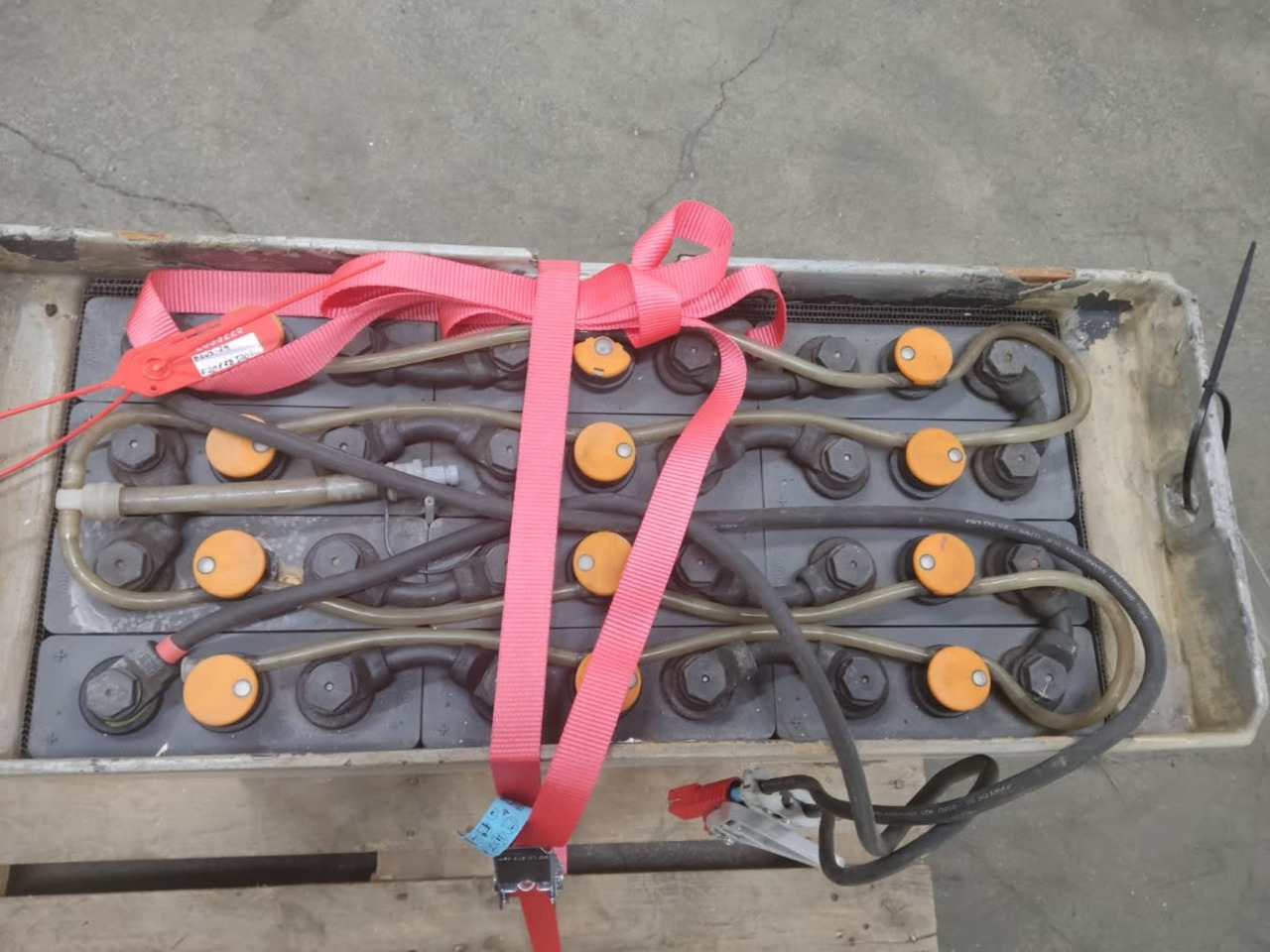 AVB 24V 465Ah - 배터리 자재 취급 장비 용 : 사진 3 AVB 24V 465Ah - 배터리 자재 취급 장비 용 : 사진 3