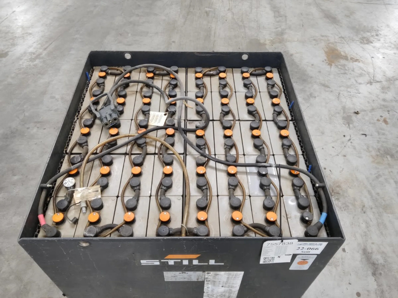 Hawker Battery 80V 840Ah - 배터리 자재 취급 장비 용 : 사진 4 Hawker Battery 80V 840Ah - 배터리 자재 취급 장비 용 : 사진 4