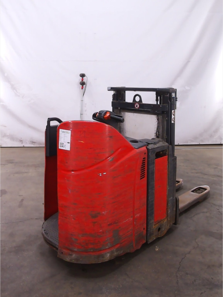 Linde D12P - 스태커 : 사진 3 Linde D12P - 스태커 : 사진 3