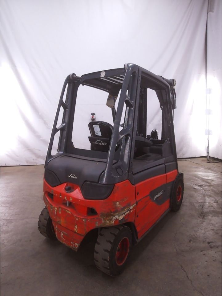 Linde E25-01 - 전기 지게차 : 사진 3 Linde E25-01 - 전기 지게차 : 사진 3