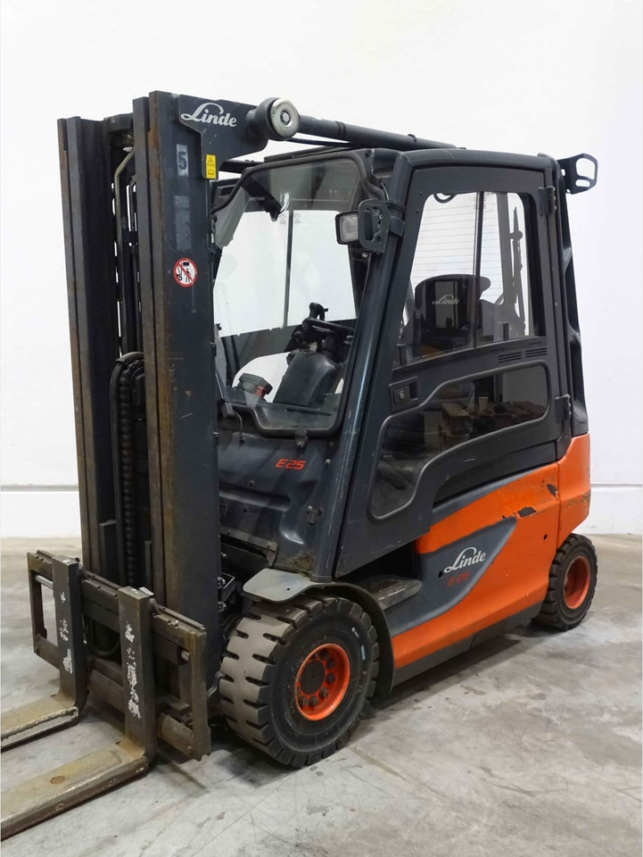 Linde E25-01 - 전기 지게차 : 사진 1 Linde E25-01 - 전기 지게차 : 사진 1