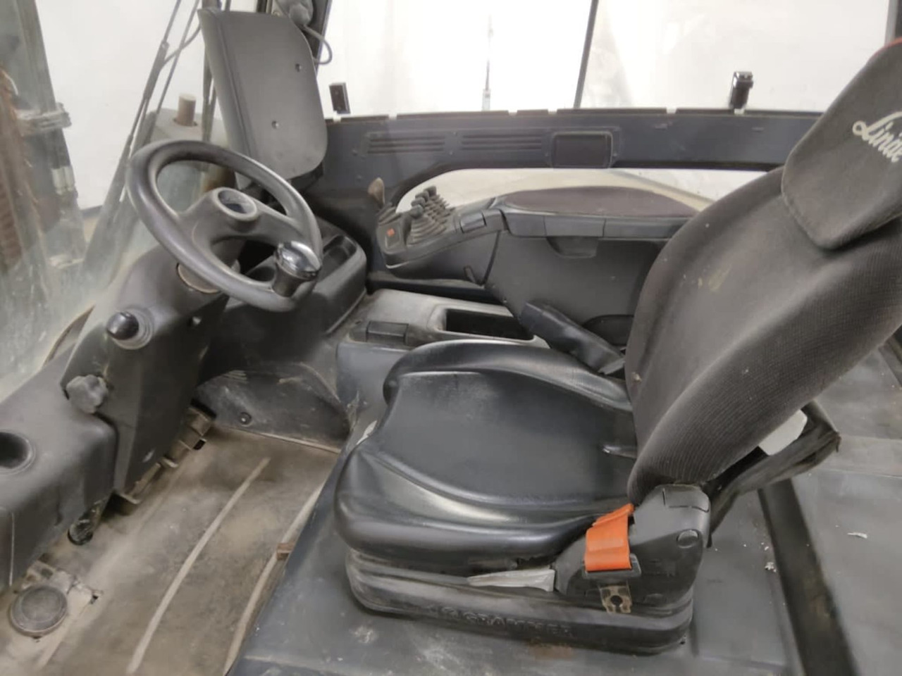 Linde E25L-01 - 전기 지게차 : 사진 3 Linde E25L-01 - 전기 지게차 : 사진 3