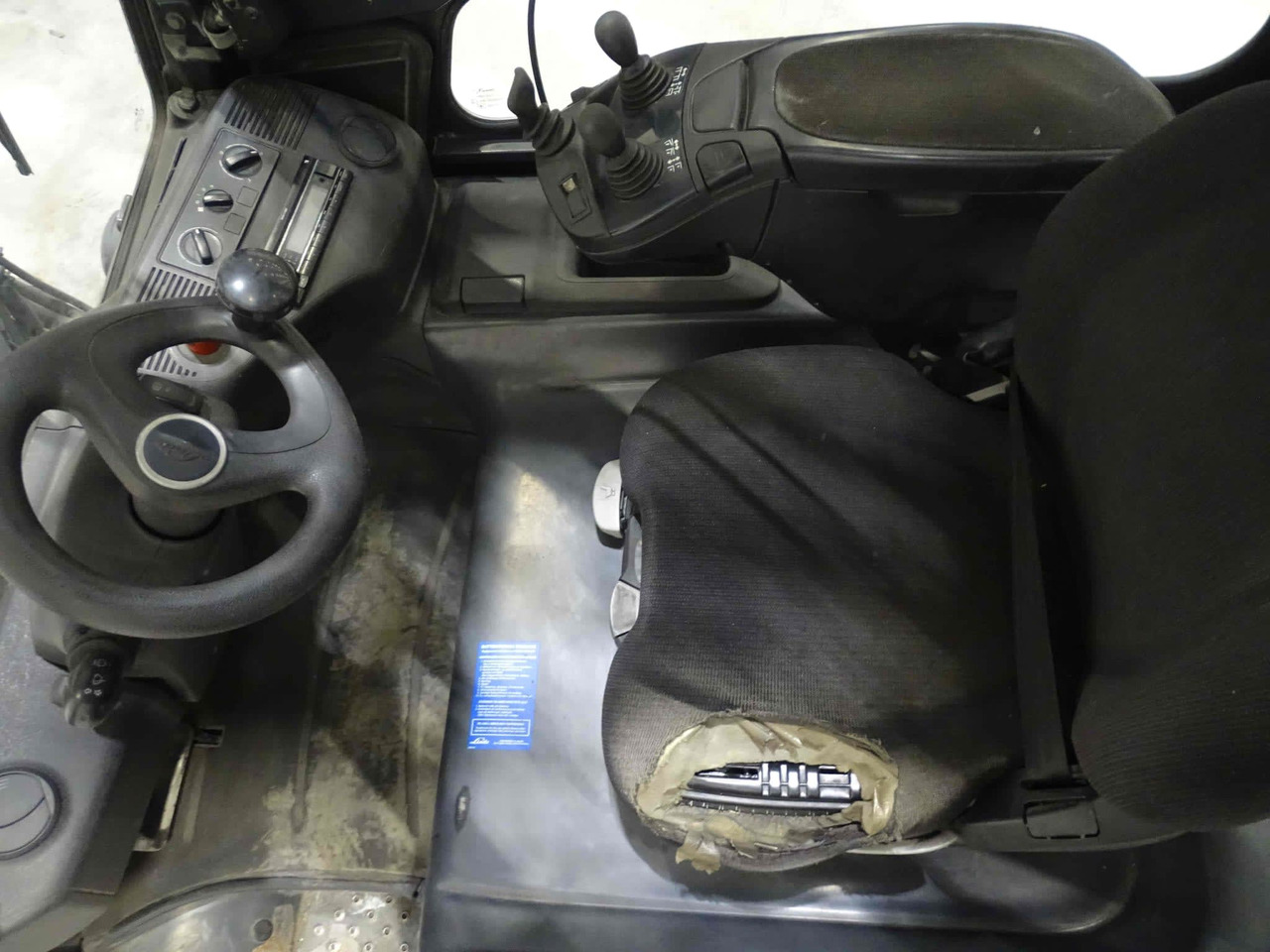 Linde E25L-01 - 전기 지게차 : 사진 3 Linde E25L-01 - 전기 지게차 : 사진 3