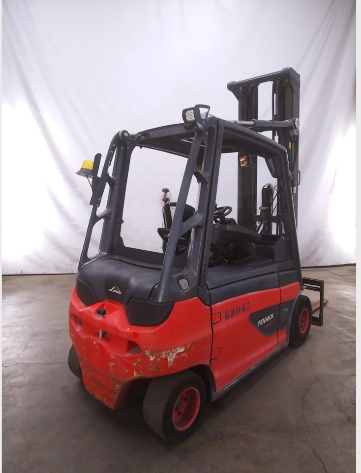 Linde E30L - 전기 지게차 : 사진 3 Linde E30L - 전기 지게차 : 사진 3