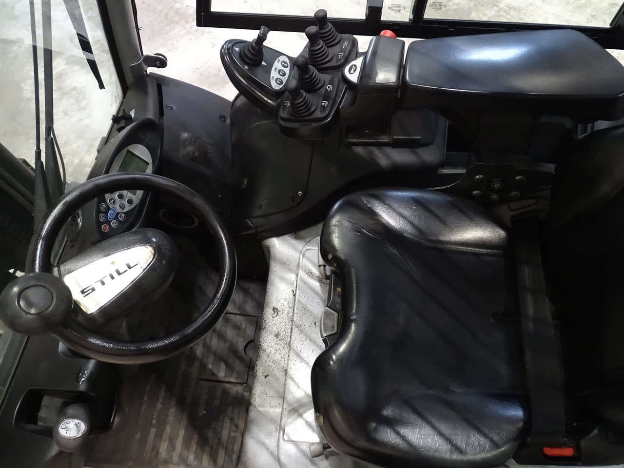 STILL RX60-50/600 - 전기 지게차 : 사진 4 STILL RX60-50/600 - 전기 지게차 : 사진 4